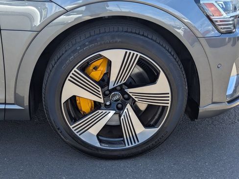 Used 2019 Audi e-tron Prestige AWD/4WD image 7