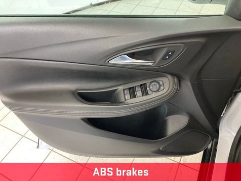 Used 2024 Buick Encore GX Sport Touring image 14