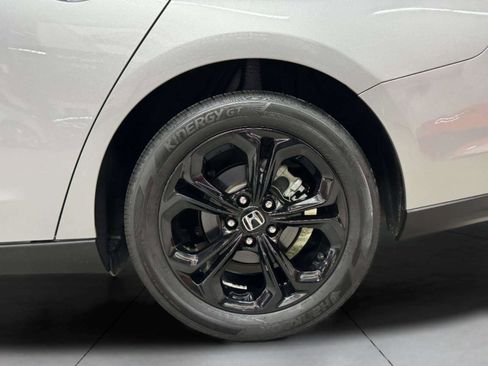 Used 2025 Honda Accord SE image 45
