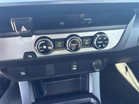 Used 2018 Toyota Tacoma SR image 24