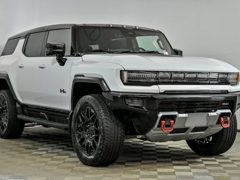 New 2026 GMC Hummer EV SUV w/ LPO, Sport Package image 1