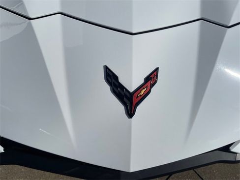 Used 2025 Chevrolet Corvette Stingray Preferred Cpe w/ Battery Protection Package image 8