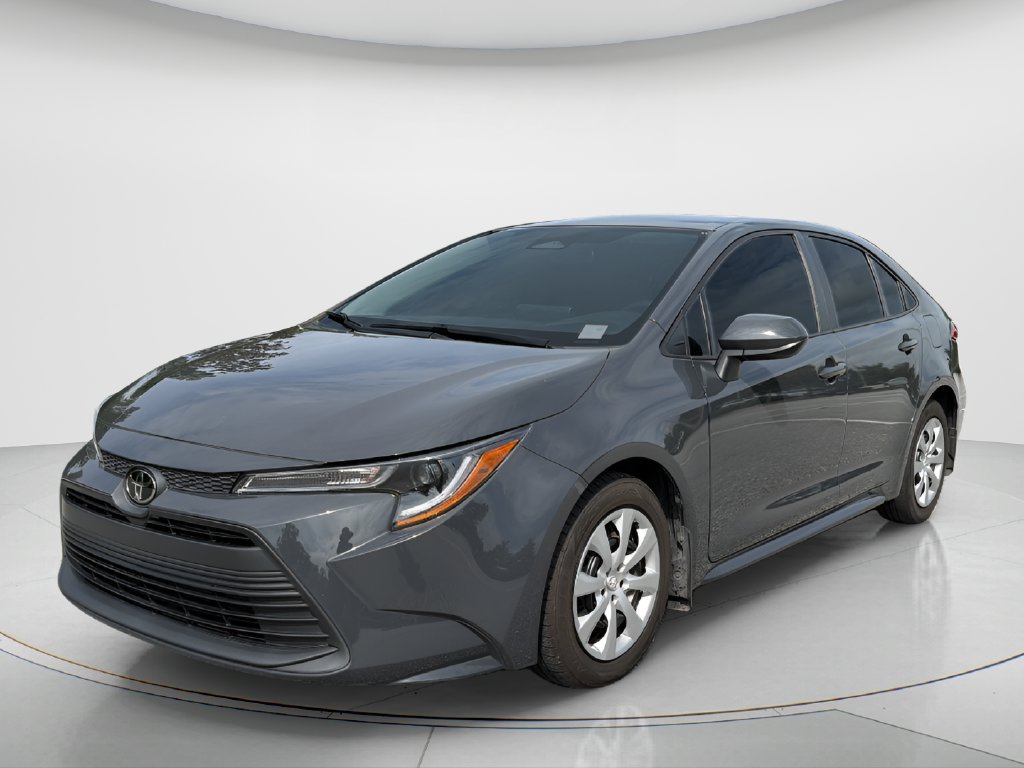Used 2025 Toyota Corolla LE FWD image 1