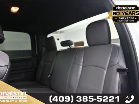 Used 2024 RAM 2500 Tradesman w/ Chrome Appearance Group AWD/4WD image 11