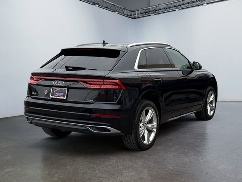 Used 2019 Audi Q8 Premium w/ Convenience Package image 5