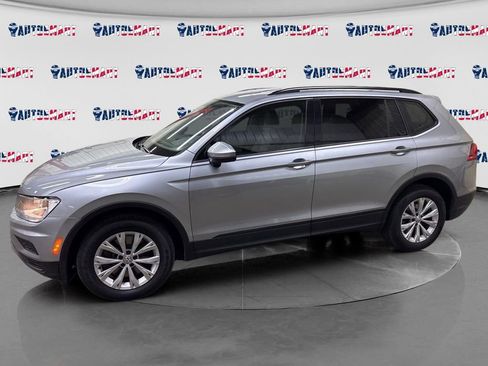 Used 2019 Volkswagen Tiguan S image 4