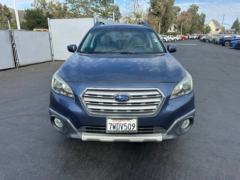 Used 2017 Subaru Outback 2.5i Limited AWD/4WD image 6