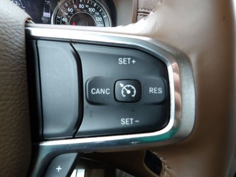 Used 2021 RAM 1500 Laramie image 17