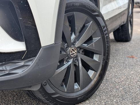 Used 2024 Volkswagen Taos S image 32