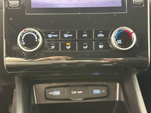 Used 2023 Hyundai Santa Cruz SEL AWD/4WD image 13