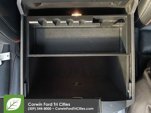 Used 2023 Ford F350 Lariat w/ Chrome Package image 34