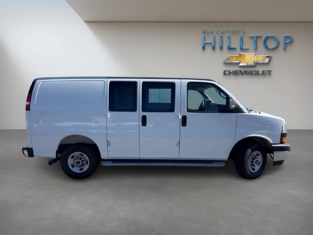 Used 2025 GMC Savana 2500 w/ Driver Convenience Package RWD image 3