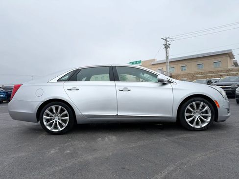 Used 2016 Cadillac XTS Luxury FWD image 3