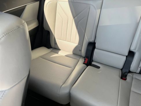 Used 2025 Hyundai Santa Fe SEL FWD image 41