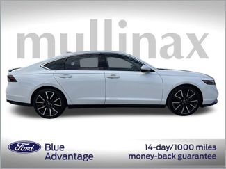 Used 2024 Honda Accord Touring video 2