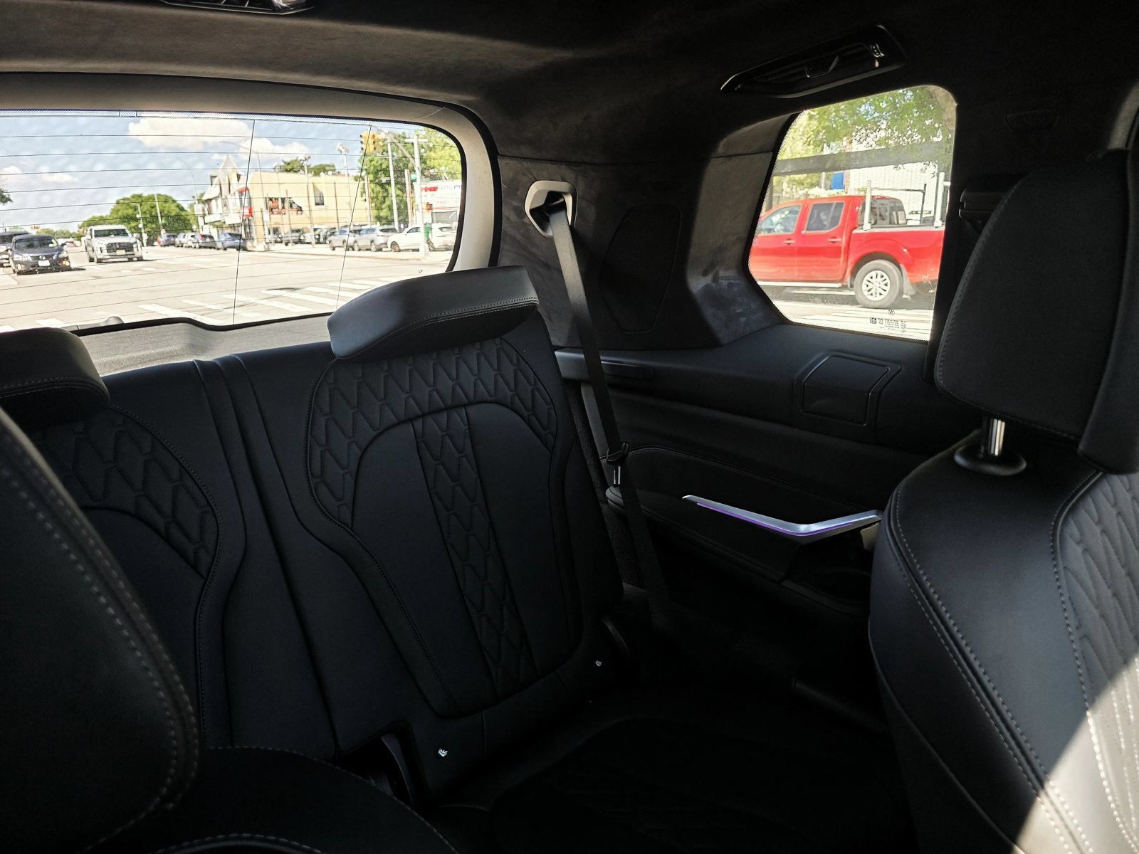 Used 2024 BMW X7 M60i w/ Executive Package AWD/4WD image 58