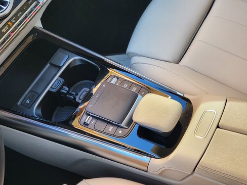 Certified 2022 Mercedes-Benz GLA 250 image 21