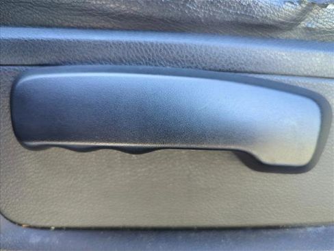 Used 2015 RAM 1500 Express image 19