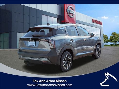 New 2026 Nissan Kicks SV w/ SV Premium Package image 5