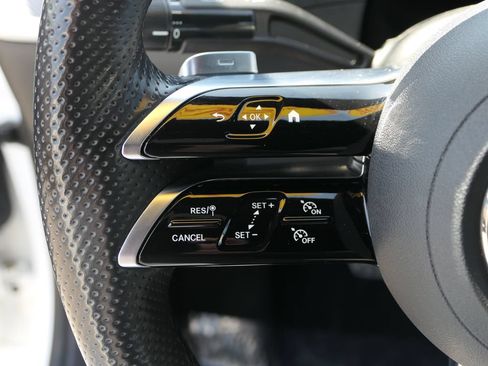 Used 2023 Mercedes-Benz C 300 Sedan image 15