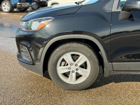 Used 2019 Chevrolet Trax LS w/ Tint and Cruise Package image 11