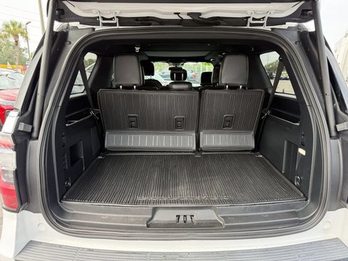 Used 2021 Ford Expedition Max Limited RWD image 13