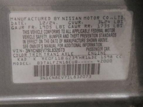 Used 2025 Nissan Versa SV FWD image 33