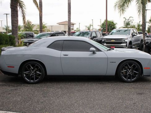 Used 2022 Dodge Challenger R/T w/ Blacktop Package image 10