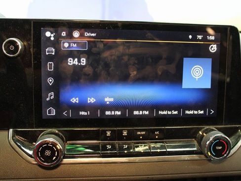 Used 2023 Chevrolet Colorado Trail Boss w/ Advanced Trailering Package image 19