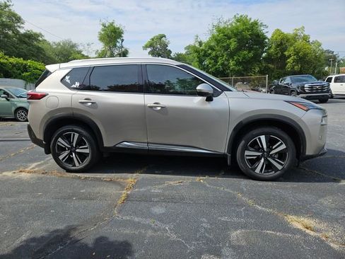 Used 2023 Nissan Rogue SL FWD image 6
