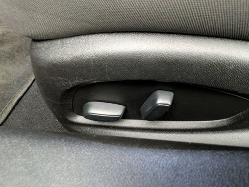 Used 2018 Chevrolet Camaro LT RWD image 21