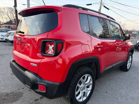 Used 2016 Jeep Renegade Latitude w/ Cold Weather Group image 10