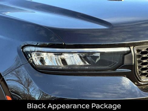 Used 2023 Jeep Grand Cherokee L Limited w/ Luxury Tech Group II image 10