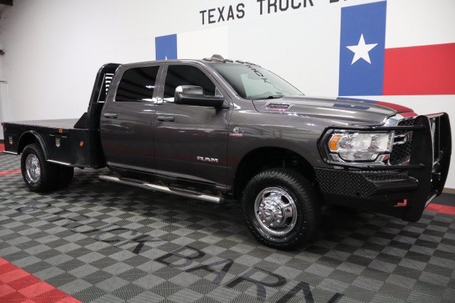 Used 2021 RAM 3500 Tradesman w/ Chrome Appearance Group AWD/4WD image 20