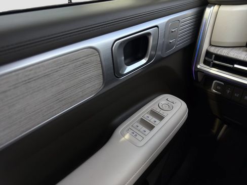 Used 2024 Hyundai Santa Fe Calligraphy FWD image 12