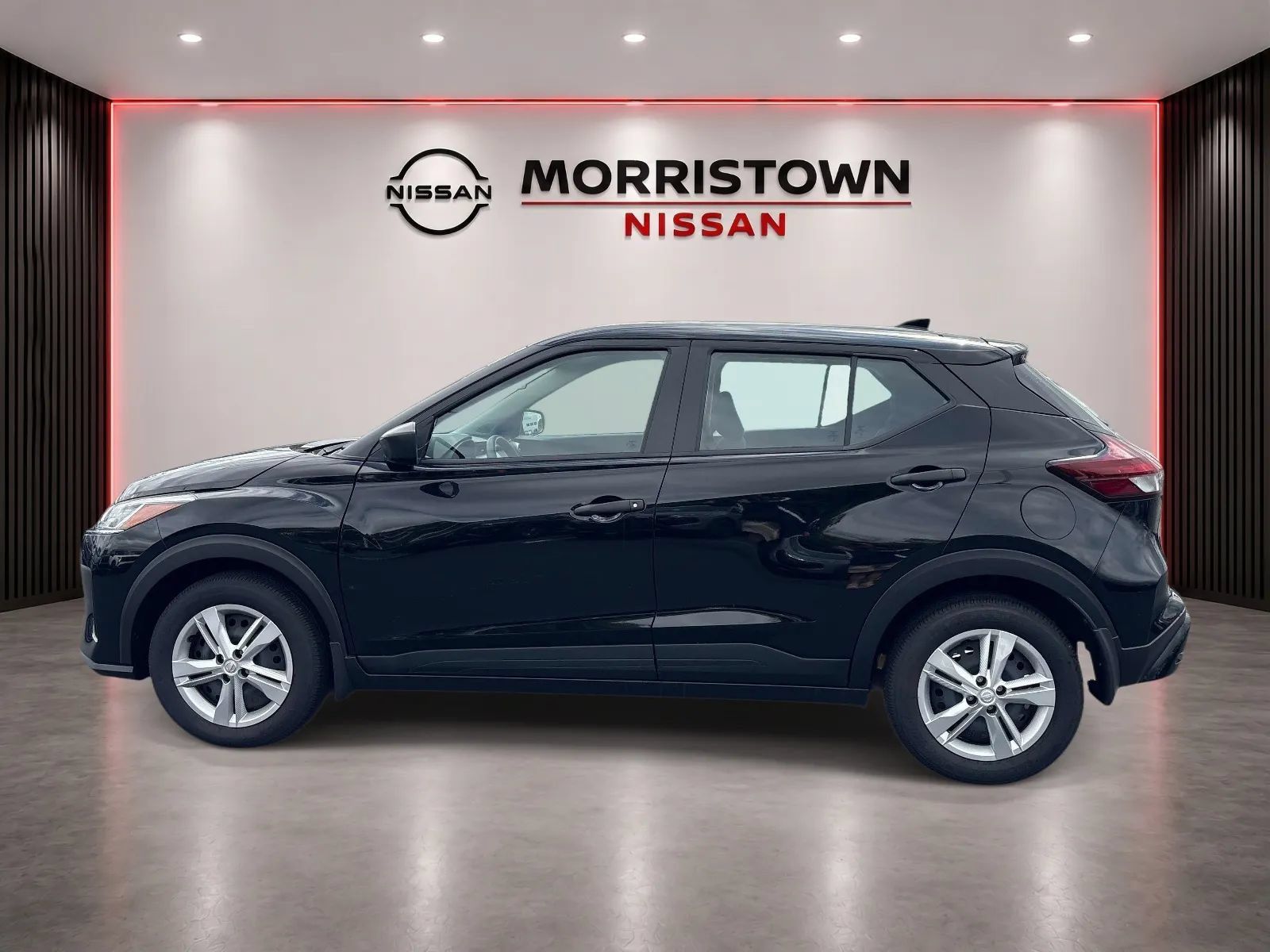 Used 2025 Nissan Kicks Play S FWD image 6
