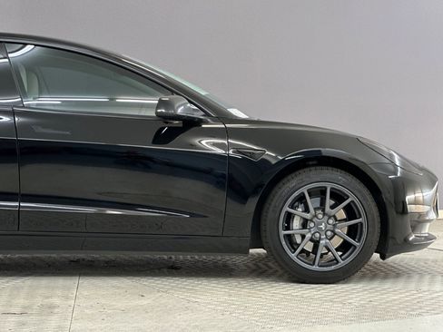 Used 2019 Tesla Model 3 Standard Range Plus image 33