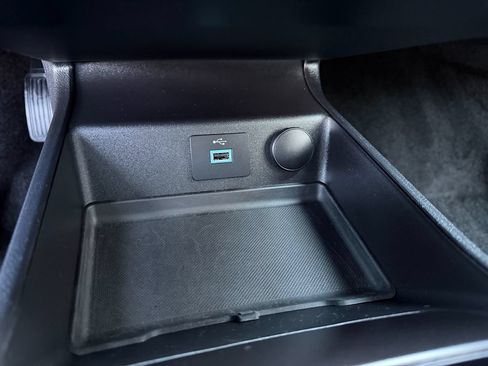 Used 2018 Ford Fusion S FWD image 18