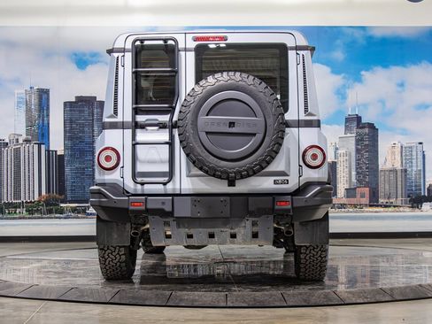 Used 2024 INEOS Grenadier Fieldmaster Edition image 11