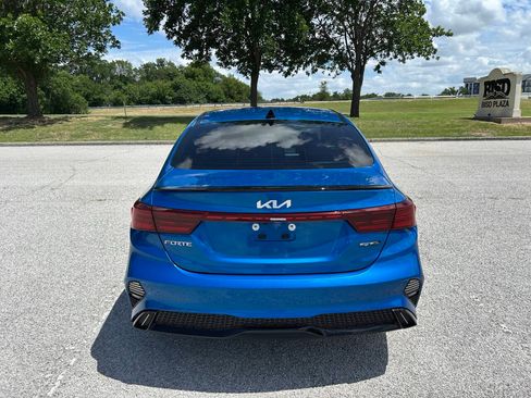 Used 2022 Kia Forte GT-Line FWD image 9
