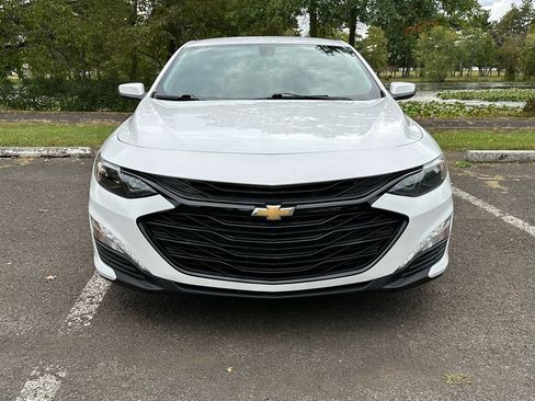 Used 2019 Chevrolet Malibu LT image 9