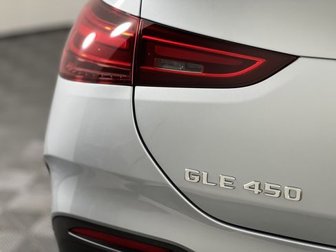 New 2026 Mercedes-Benz GLE 450 4MATIC Coupe image 12