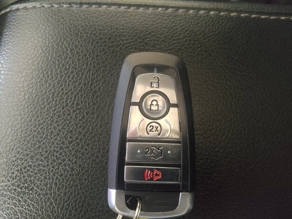 Used 2021 Ford Expedition Max Limited AWD/4WD image 32