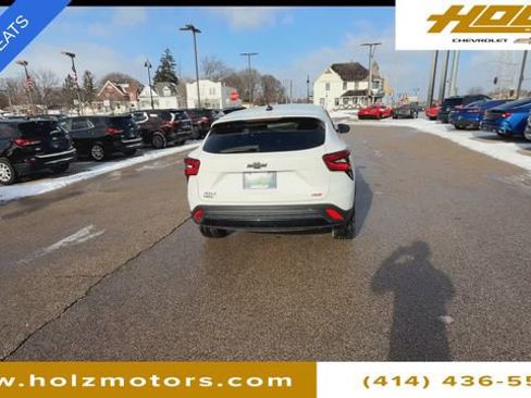 Used 2024 Chevrolet Trax RS w/ Driver Confidence Package image 7