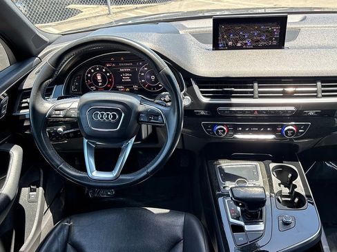 Used 2019 Audi Q7 3.0T Prestige w/ Prestige Package AWD/4WD image 13