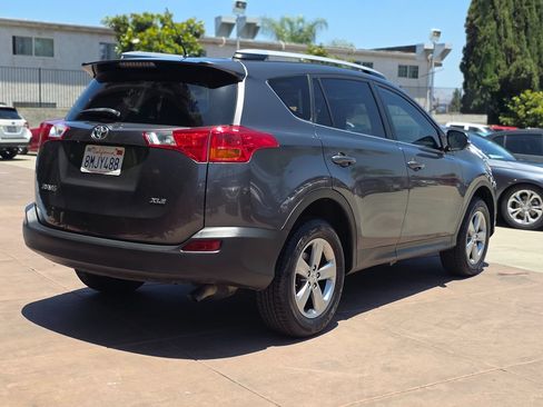 Used 2015 Toyota RAV4 XLE FWD image 12