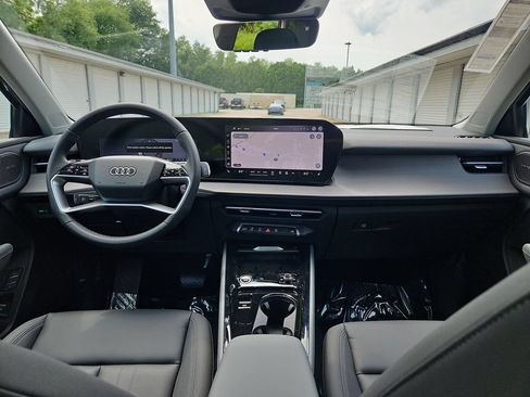 New 2026 Audi Q3 quattro 2.0T AWD/4WD image 5