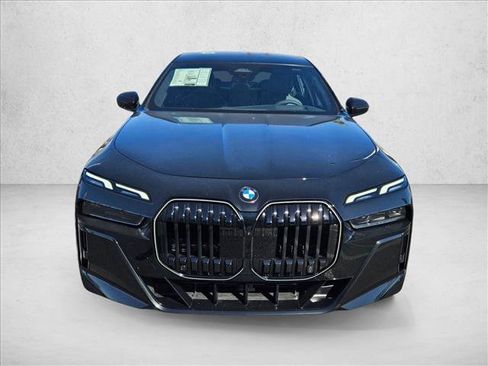 New 2026 BMW 740i w/ Premium Package RWD image 6