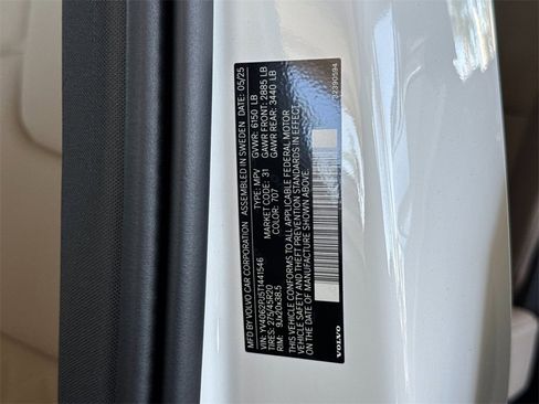 New 2026 Volvo XC90 B6 Core image 29