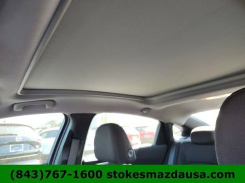Used 2023 Chevrolet Malibu LT w/ Driver Confidence Package FWD image 5